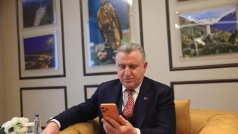 bakan Bak milli sporcularla kış olimpiyatları öncesi görüştü