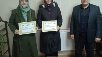 Emet'te Kur'an kursu öğreticilerine başarı belgeleri verildi