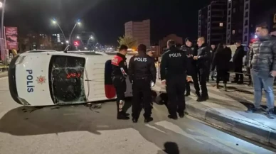 Niğde'de Polis Aracı ile Otomobil Çarpıştı! 1'i Ağır 6 Yaralı