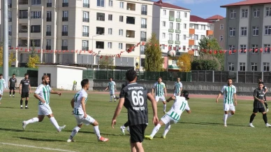 Kars 36 Spor Şırnak Petrol Spor'u 4-1 mağlup etti