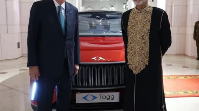 Cumhurbaşkanı Erdoğan Umman Sultanı'na Togg hediye etti