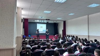 Manisa'da SİBERAY Projesi ile gençlere siber suç eğitimi verildi