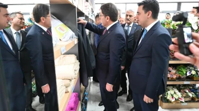 Adalet Bakanı Yılmaz Tunç Kırıkkale'de tutukluların ürettiği ürünleri inceledi