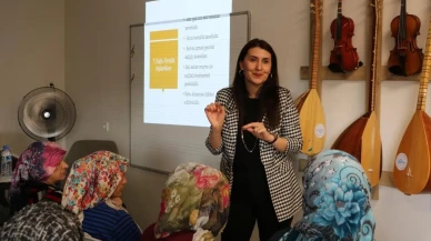 Malatya’da İnönü Üniversitesi kadınlara hijyen eğitimi verdi