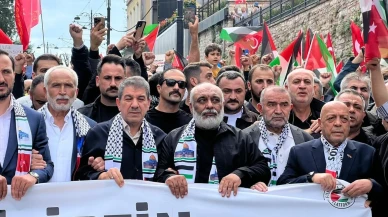 İstanbul’da Ayasofya’dan Eminönü’ne Gazze’ye destek yürüyüşü