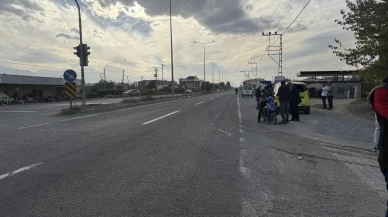 Iğdır'da üç aracın karıştığı zincirleme kaza maddi hasarla atlatıldı