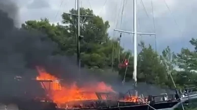 Fethiye Göcek’te gulet teknesi yangını deniz ekiplerince söndürüldü