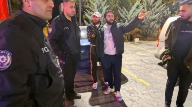 Aksaray’da açıkta alkol alan 2 şahsa kabahatler kanunundan ceza kesildi