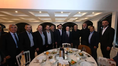 Ak Parti Bursa İl Başkanı Gürkan muhtarlarla buluştu