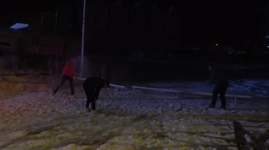 Bursa'da kar yağışı uludağ'ı beyaza bürüdü