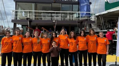 Armada Praxis Yalıkavak Spor hentbol takımı The Bodrum Cup'ta denizle buluştu