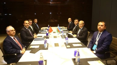 Bakan Kacır Bakü'de TDT toplantısında Azerbaycan ve Kırgızistan bakanlarıyla görüştü