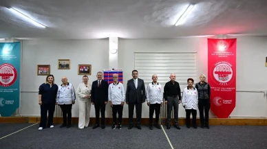 Kırklareli'de huzurevi sakinleri ile protokol üyeleri bocce müsabakası yaptı