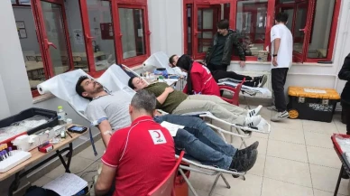 Zonguldak Bülent Ecevit Üniversitesi'nde Türk Kızılayı ile kan bağışı etkinliği düzenlendi