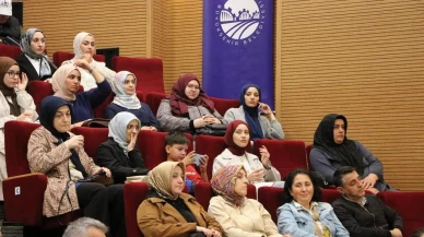 Sakarya Büyükşehir Belediyesi Güçlü Aile Akademisi başlattı