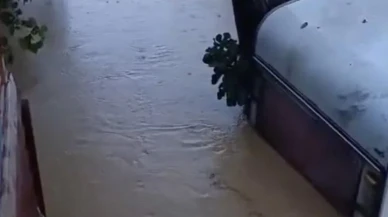 Gökçeada’da şiddetli yağış sel ve toprak kaymasına yol açtı