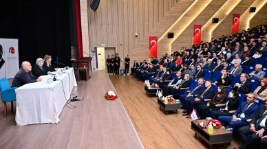 Eskişehir Valisi Hüseyin Aksoy yeminli aile arabuluculuğu belge törenine katıldı