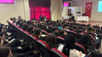 Çayırova Kitap Günleri okullarda yazarlarla buluştu