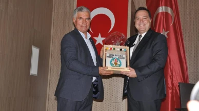 Besim Dutlulu Selendi’de çiftçilere tohum desteği sağladı