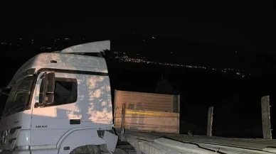 Şırnak’ta tır şarampole yuvarlandı Mehmet Pözüt hayatını kaybetti