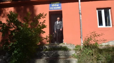 Posof Kaymakamı Mehmet Fatih Kestioğlu köy ziyaretlerinde vatandaşların sorunlarını dinliyor