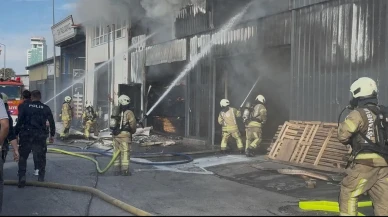 Beylikdüzü'nde fabrika yangını itfaiye kontrolü