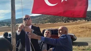 Adana'nın Saimbeyli ilçesinde şehit kabirleri yenileniyor