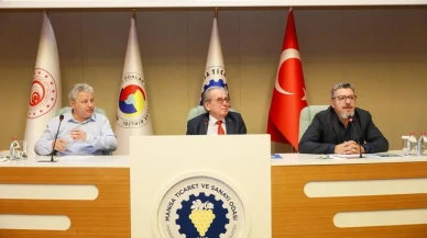 Yunusemre belediyesi zafer yollarında filmini 102 yıl sonra manisa'da izleyiciyle buluşturdu