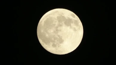 Erek Dağı dolunayla büyüleyici bir görsel şölen sundu