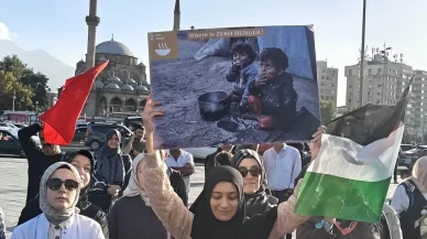 Kayseri’de sağlık çalışanları Gazze için farkındalık yürüyüşü yaptı