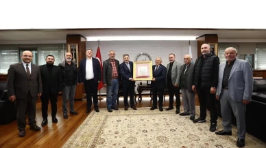 Kayseri Büyükşehir Belediye Başkanı Büyükkılıç hal esnafını ağırladı