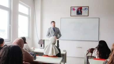 Dr. Miraç Çavdar Balıkesir Üniversitesi'nde sağlıkta yönetim ve iletişim konusunu anlattı