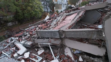 Balıkesir Sındırgı depreminde yıkılan binalar dronla görüntülendi