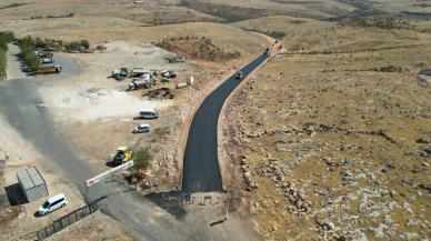 Şanlıurfa büyükşehir belediyesi halfeti bozova yolunda asfalt çalışmalarına başladı