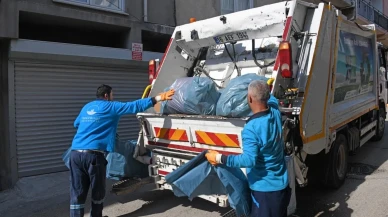 Osmangazi belediyesi kapı kapı ambalaj atığı topluyor