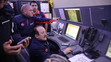 AFAD Başkanı Ali Hamza Pehlivan İzmir’de sel çalışmalarını inceledi