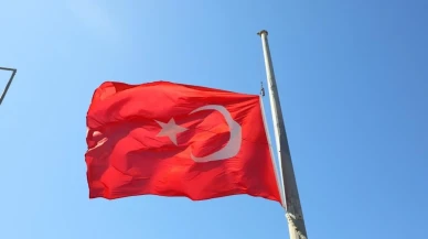 Bodrum Belediyesi Terzi Ali Akay'a teşekkür plaketi verdi