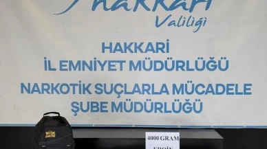 Hakkari'de polis ekipleri 43 kilogram uyuşturucu ele geçirdi ve 2 kişiyi