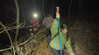 Bursa'da Saitabat Şelalesi'nde mahsur kalan iki kişi AFAD tarafından kurtarıldı