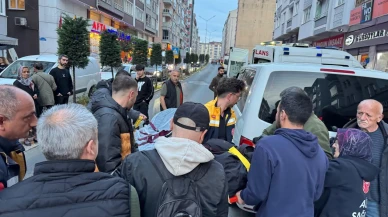 Giresun'da minibüsün açılan kapısına çarpan motosiklet sürücüsü yaralandı