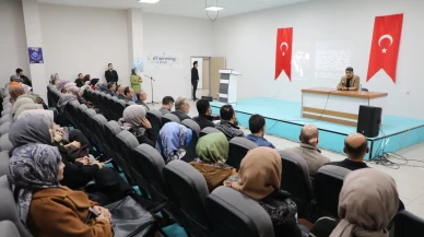 Ağrı’da öğretmenlere yönelik meslekî gelişim semineri düzenlendi
