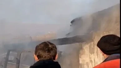 Ardahan'da ahır yangınında 2 traktör ve tarım ekipmanları kullanılamaz hale geldi