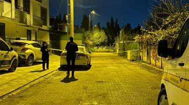 Kocaeli'nin Kartepe ilçesinde çamaşırhanede çıkan bıçaklı kavgada 1 kişi öldü 1 kişi yaralandı