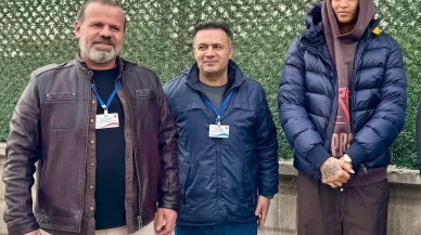 Malatya'da milli voleybolcu Melissa Vargas ehliyet sınavını başarıyla geçti