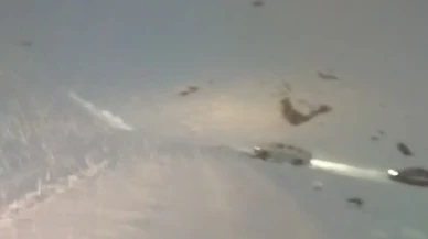 Hakkari'nin Yüksekova ilçesinde yoğun kar nedeniyle mahsur kalan vatandaşlar Mehmetçik tarafından kurtarıldı