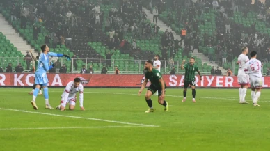Sakaryaspor ile Ümraniyespor Trendyol 1. Lig'de 1-1 berabere kaldı