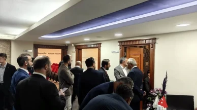 Kayseri'de sarraflar ve kuyumcular derneğinde iki aday başkanlık için yarışıyor