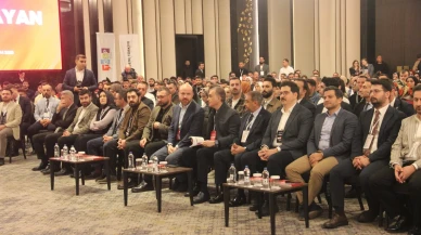 Ömer Çelik ve Bilal Erdoğan Şanlıurfa’da gençlerle bir araya geldi