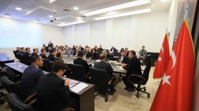 Muğla Valisi Dr. İdris Akbıyık bağımlılıkla mücadele toplantısına başkanlık etti