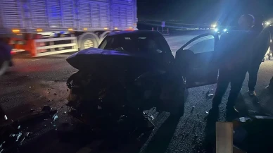 Tekirdağ'ın Muratlı ilçesinde çevreyolunda iki araç çarpıştı ve 2 kişi yaralandı